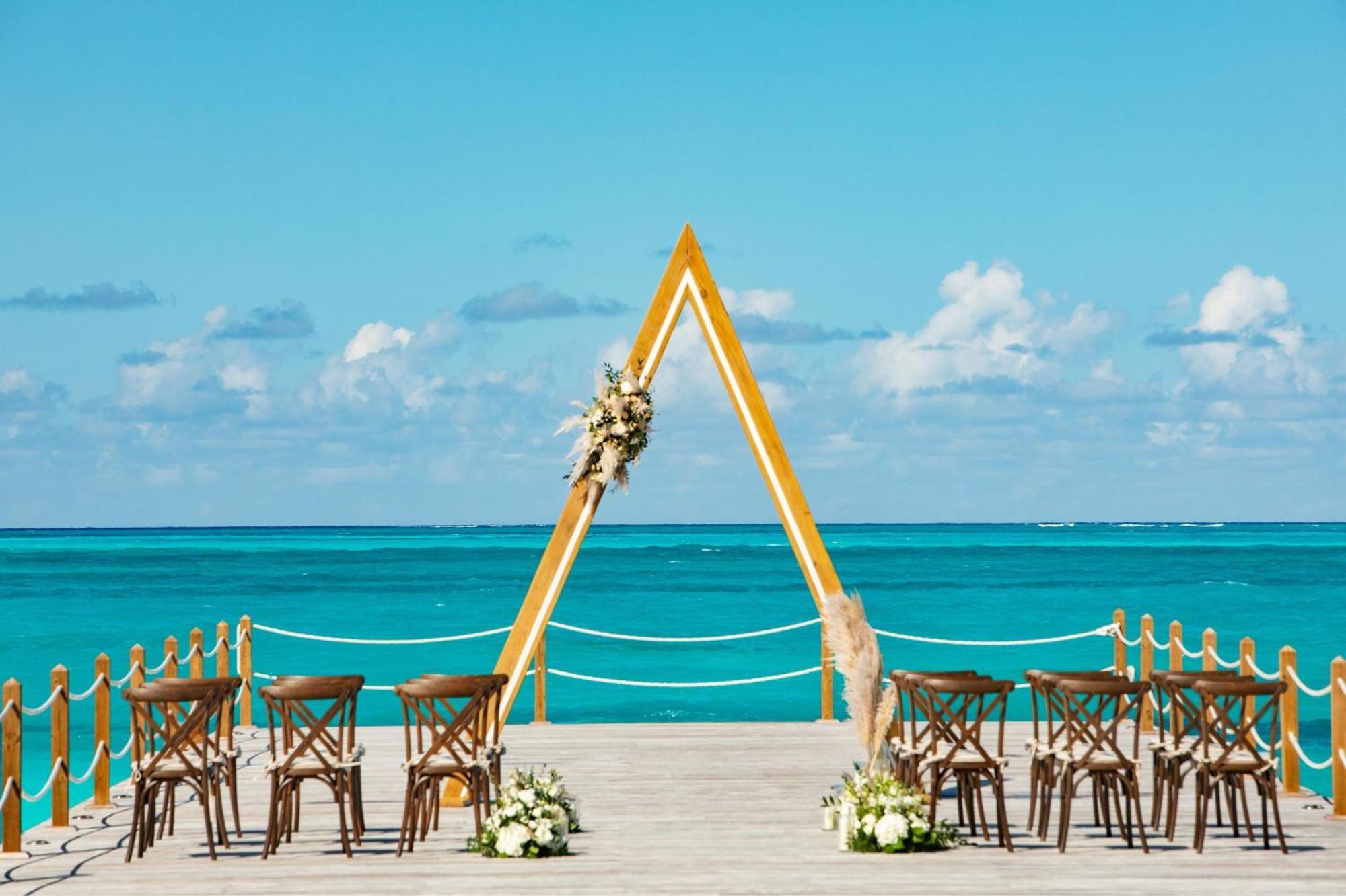 Hotel The Ritz-Carlton, Turks & Caicos Grace Bay Exterior foto