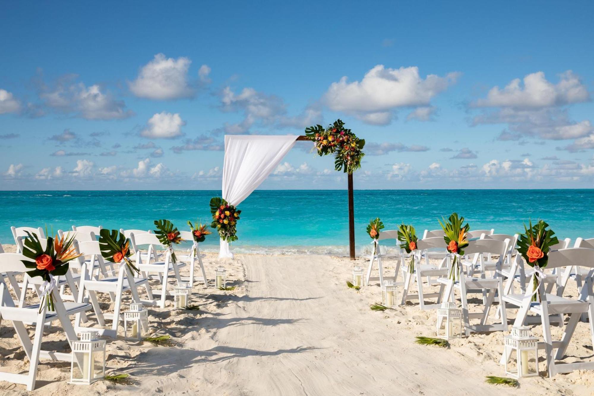 Hotel The Ritz-Carlton, Turks & Caicos Grace Bay Exterior foto